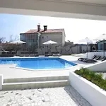 Residenz Benni 3 Mit Beheiztem Grossem Pool Medulin