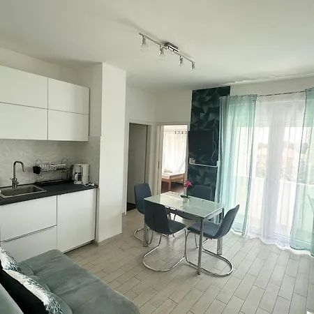 Residenz Benni 3 Mit Beheiztem Grossem Pool Apartment Medulin