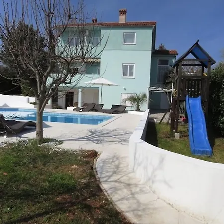 Residenz Benni 3 Mit Beheiztem Grossem Pool Apartment *