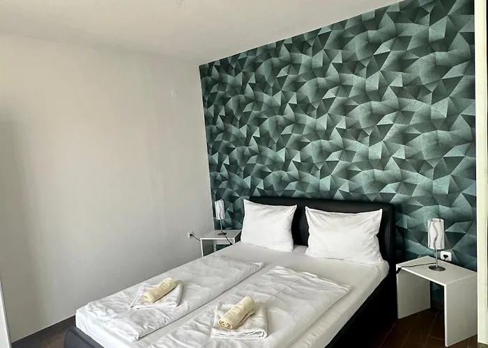 Residenz Benni 3 Mit Beheiztem Grossem Pool Appartement